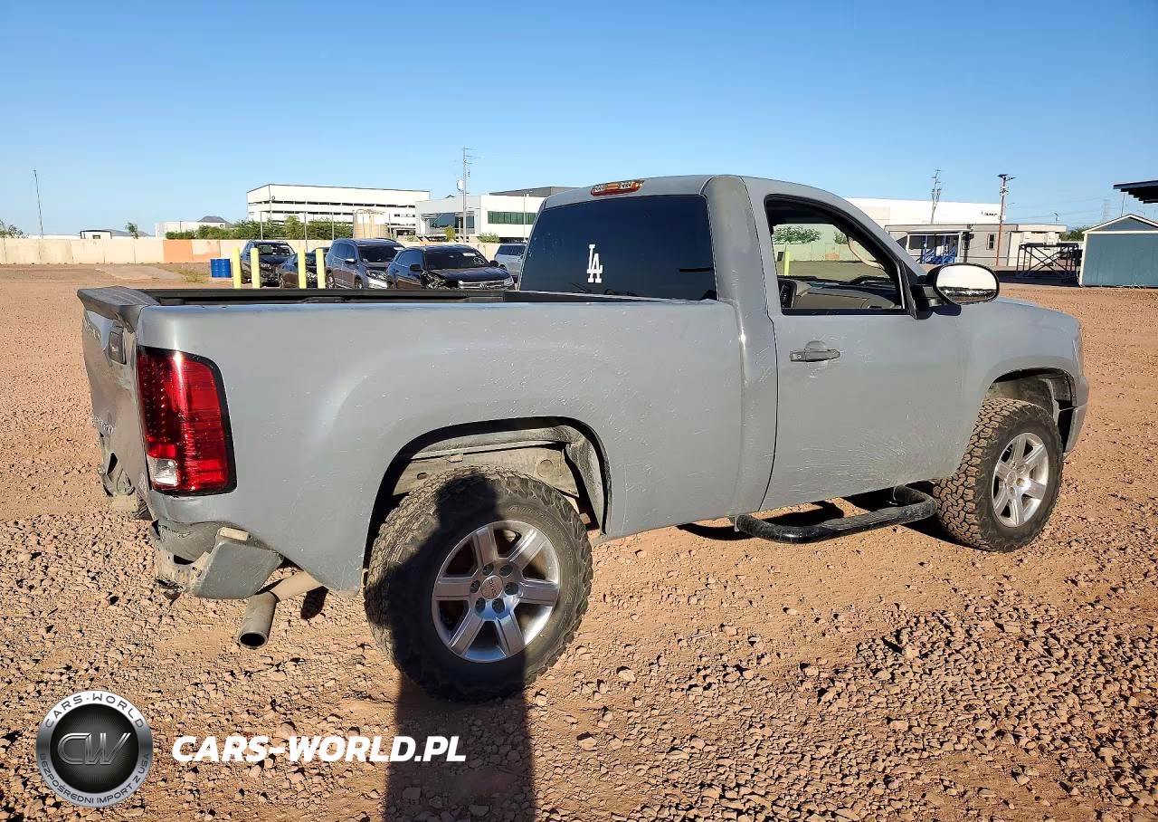 2008 GMC Sierra C1500 VIN:1GTEC14X98Z323903 - 3
