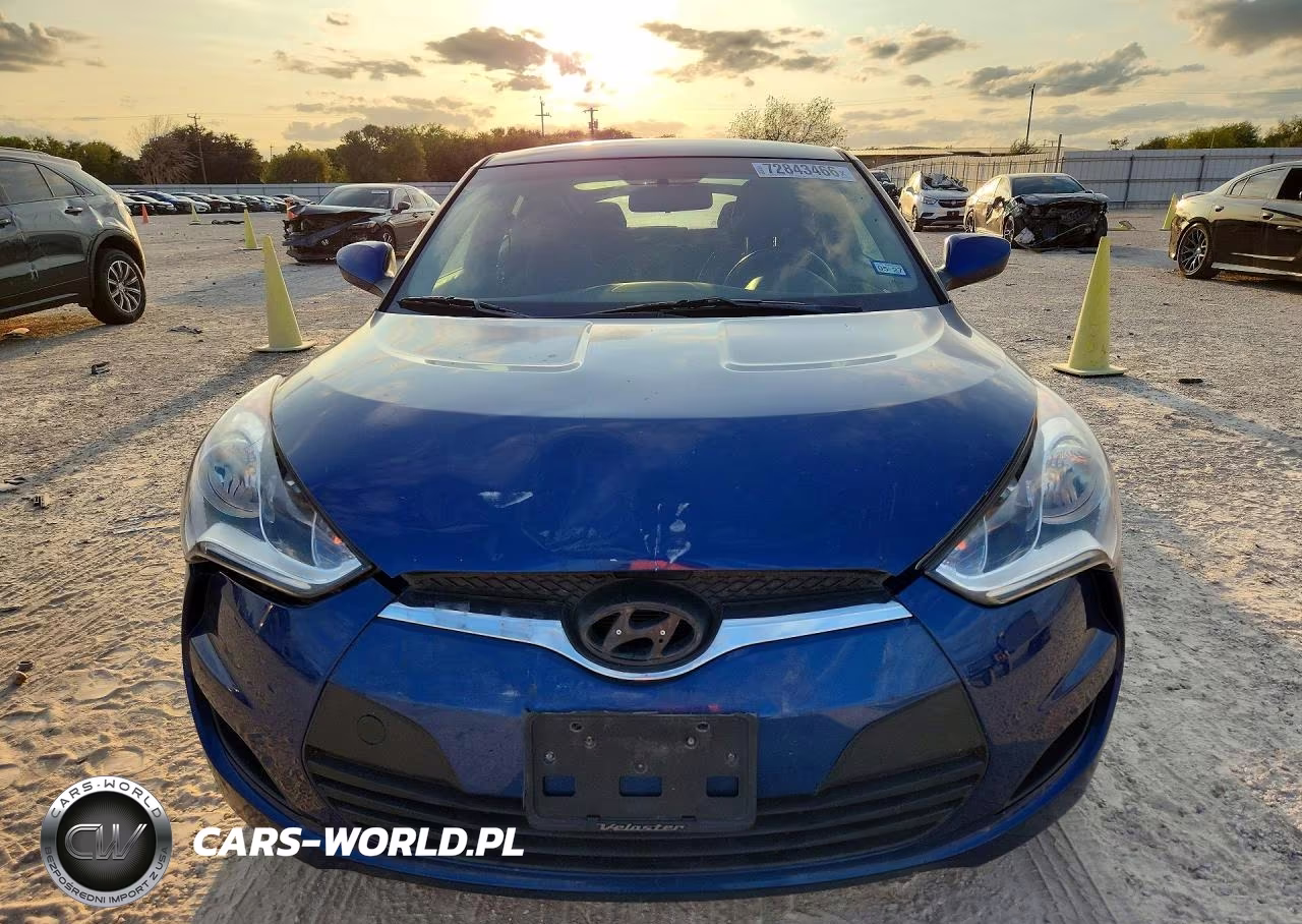 2016 Hyundai Veloster Base VIN:KMHTC6AD4GU282327 - 5