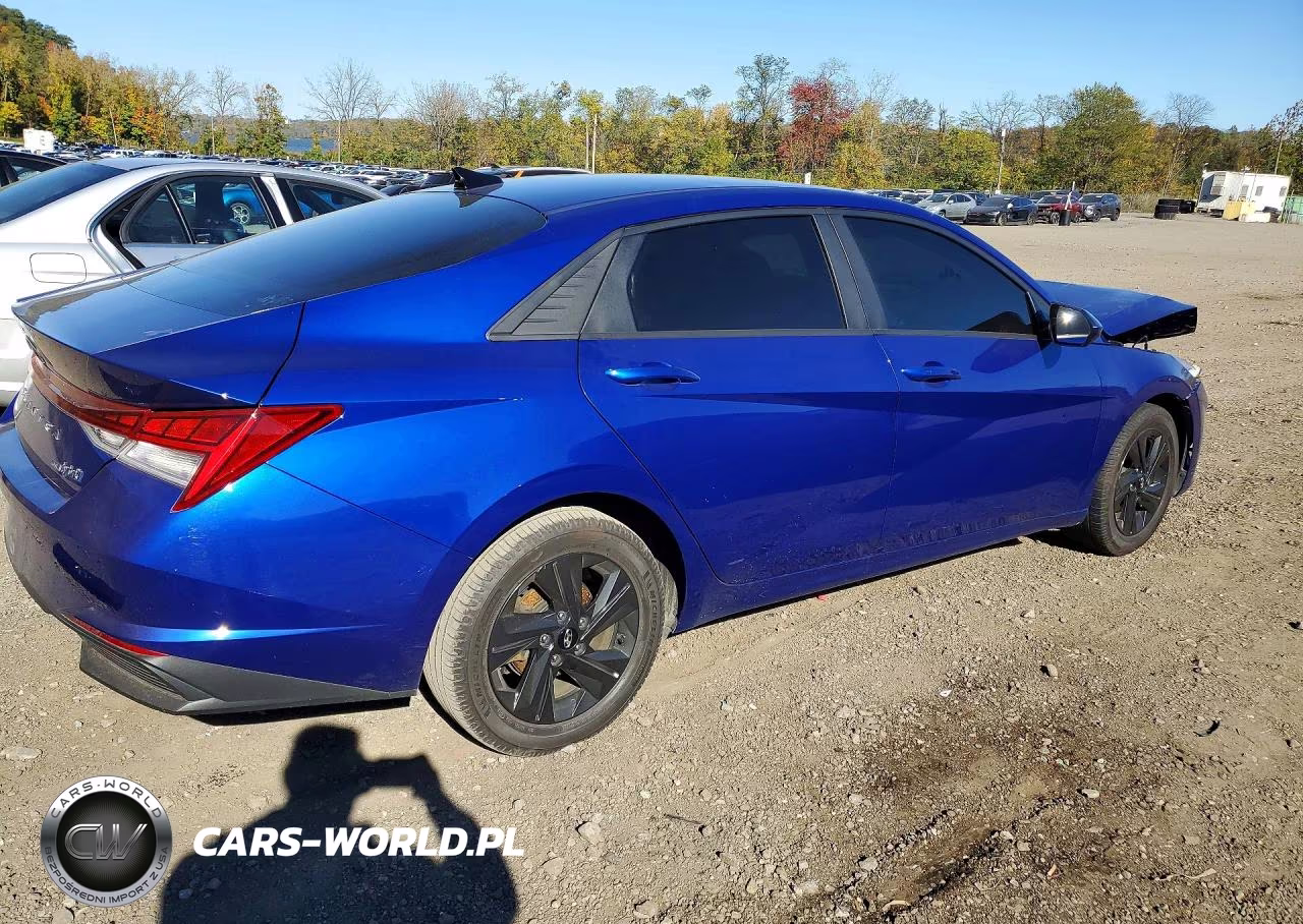 2023 Hyundai Elantra Blue VIN:KMHLM4AJ8PU044472 - 3