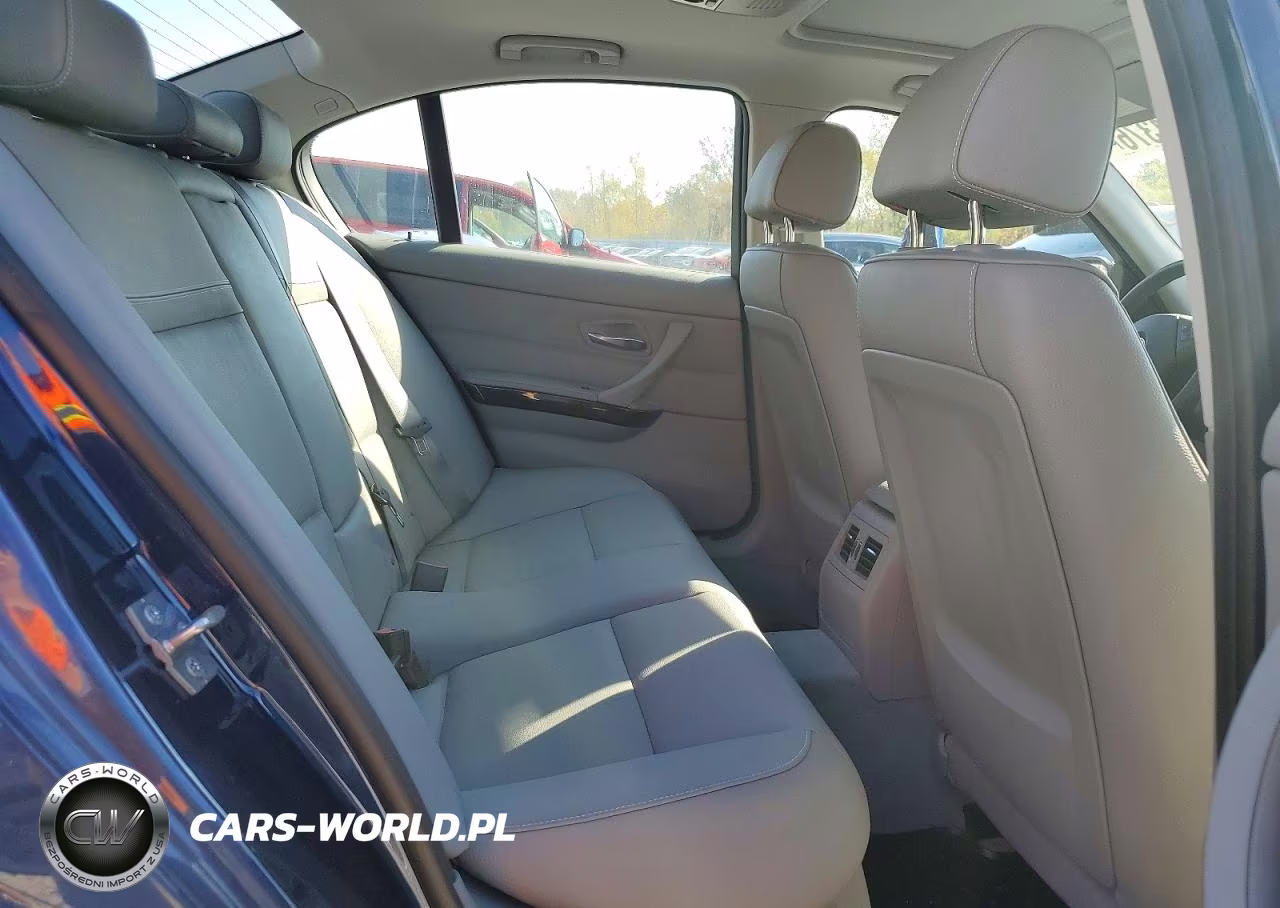 2011 BMW 328 Xi VIN:WBAPK7C51BF196276 - 10