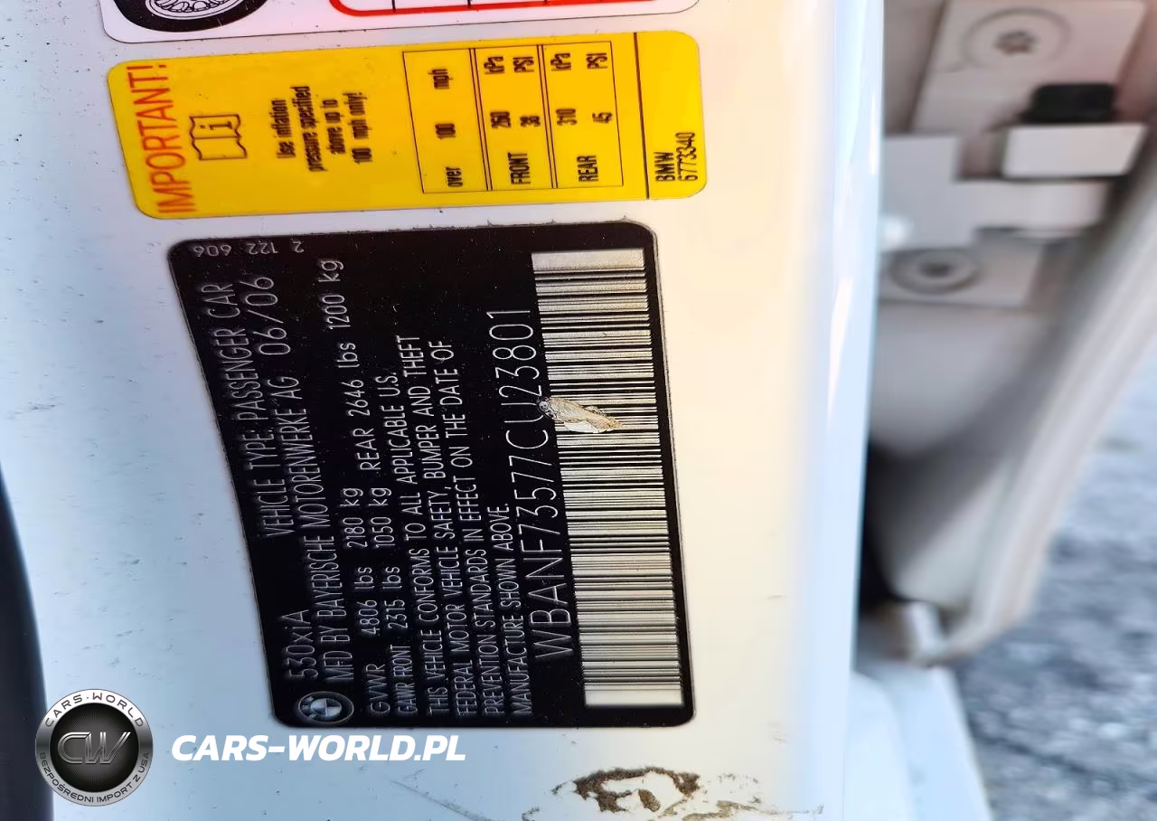 2007 BMW 530 Xi VIN:WBANF73577CU23801 - 13