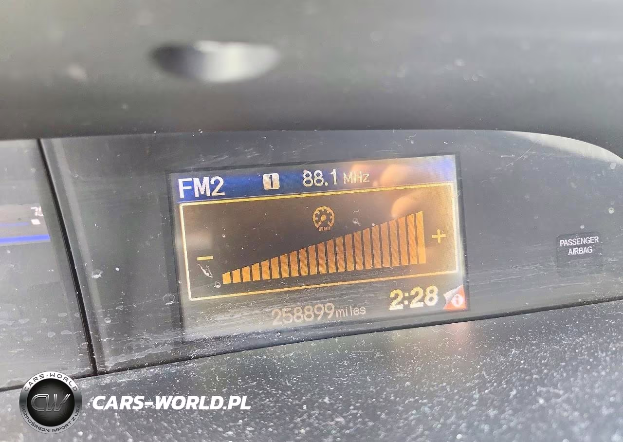 2012 Honda Civic Lx VIN:19XFB2F58CE011715 - 9