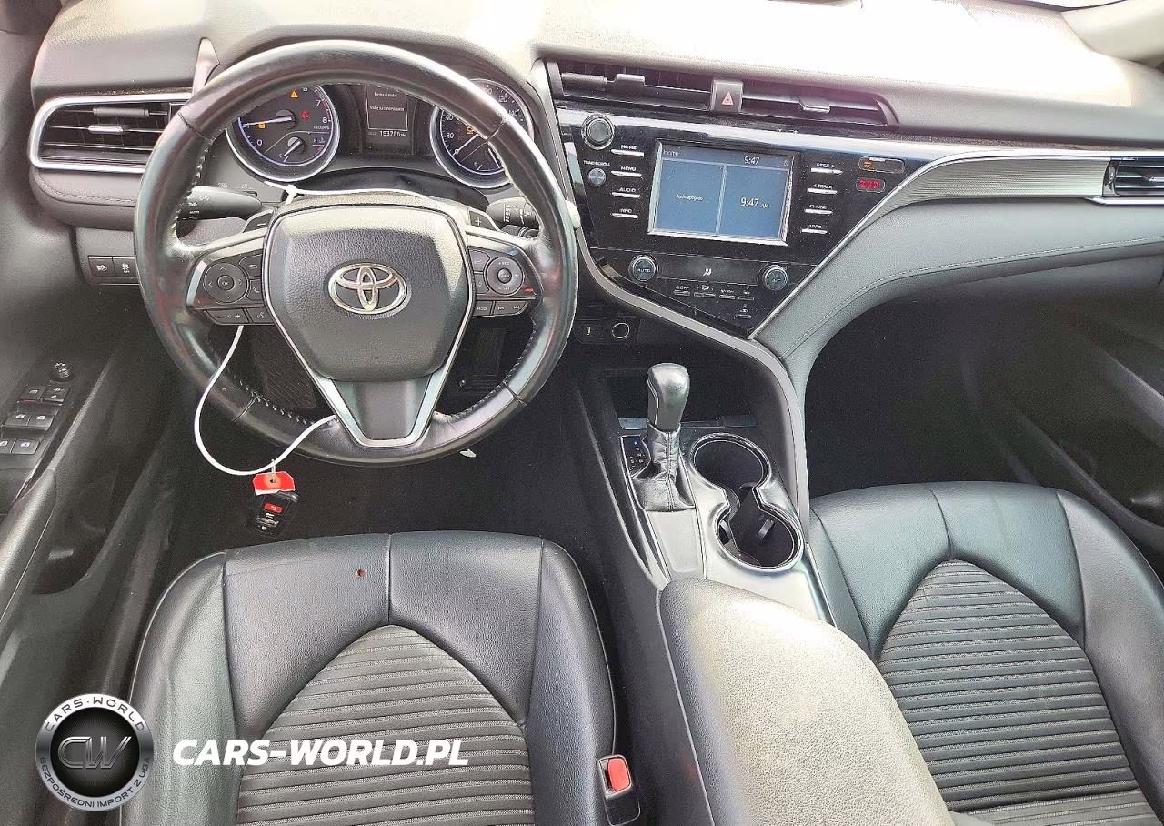 2018 Toyota Camry Se VIN:4T1B11HKXJU650350 - 8
