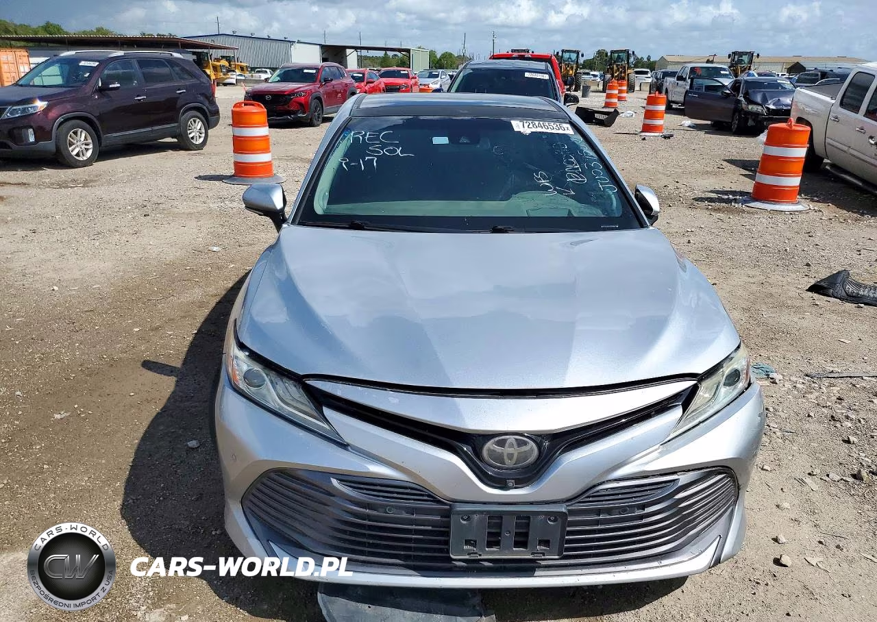 2018 Toyota Camry Xle VIN:4T1B11HK3JU037552 - 5