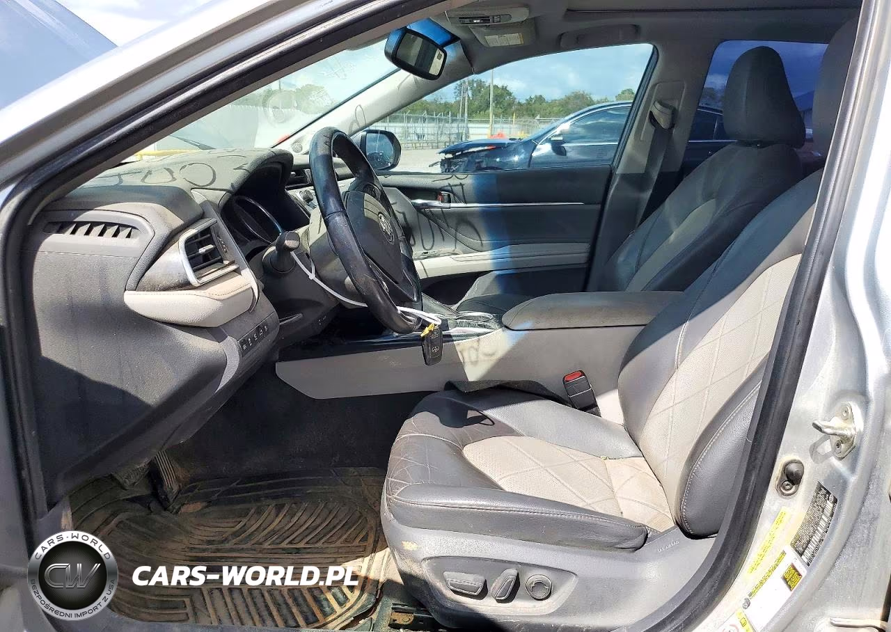 2018 Toyota Camry Xle VIN:4T1B11HK3JU037552 - 7