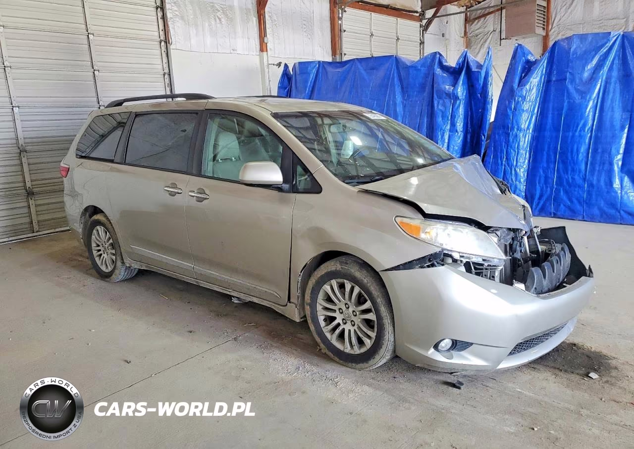 2015 Toyota Sienna Xle VIN:5TDYK3DC7FS605609 - 4