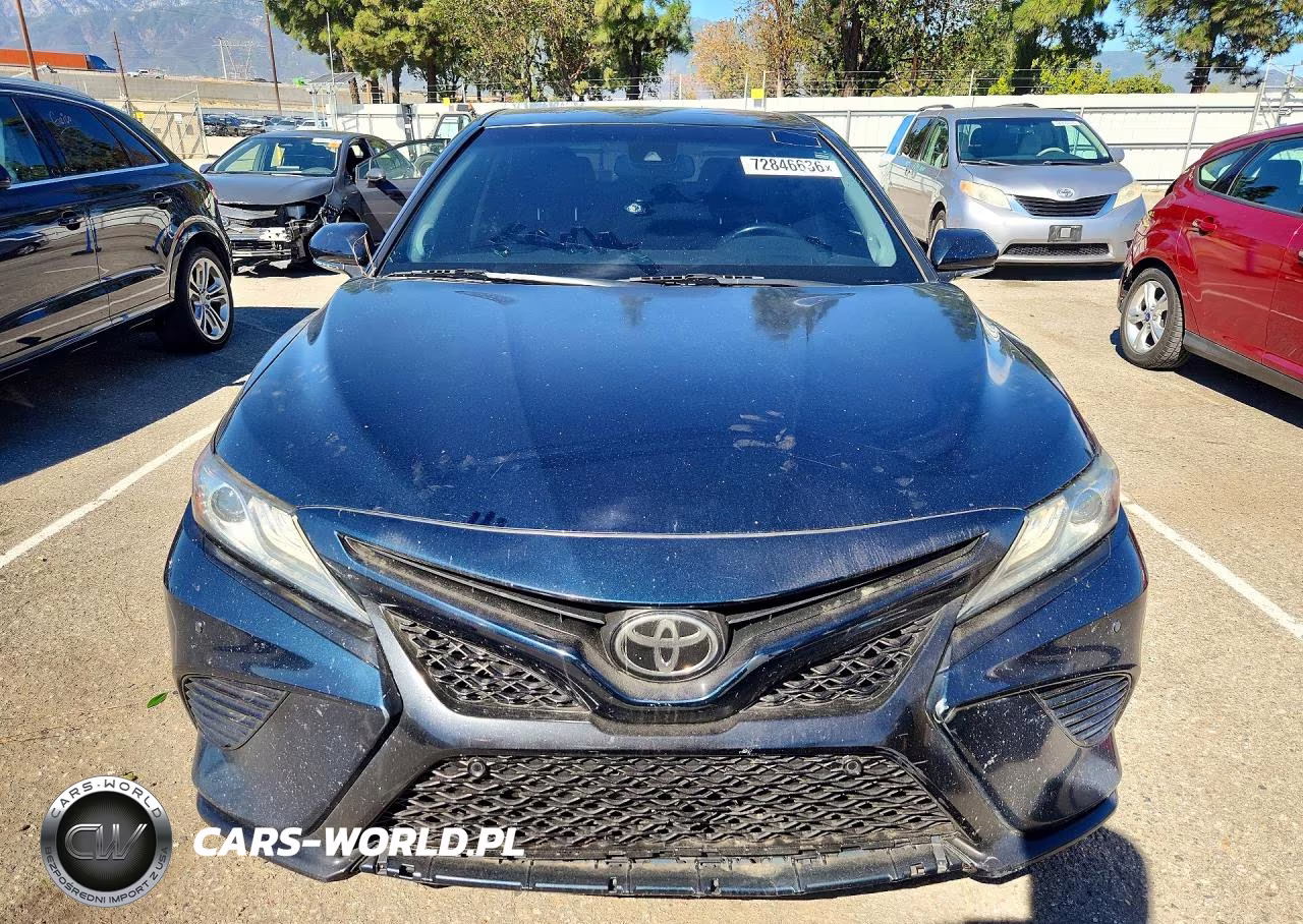 2018 Toyota Camry Xse V6 VIN:4T1BZ1HKXJU504572 - 5