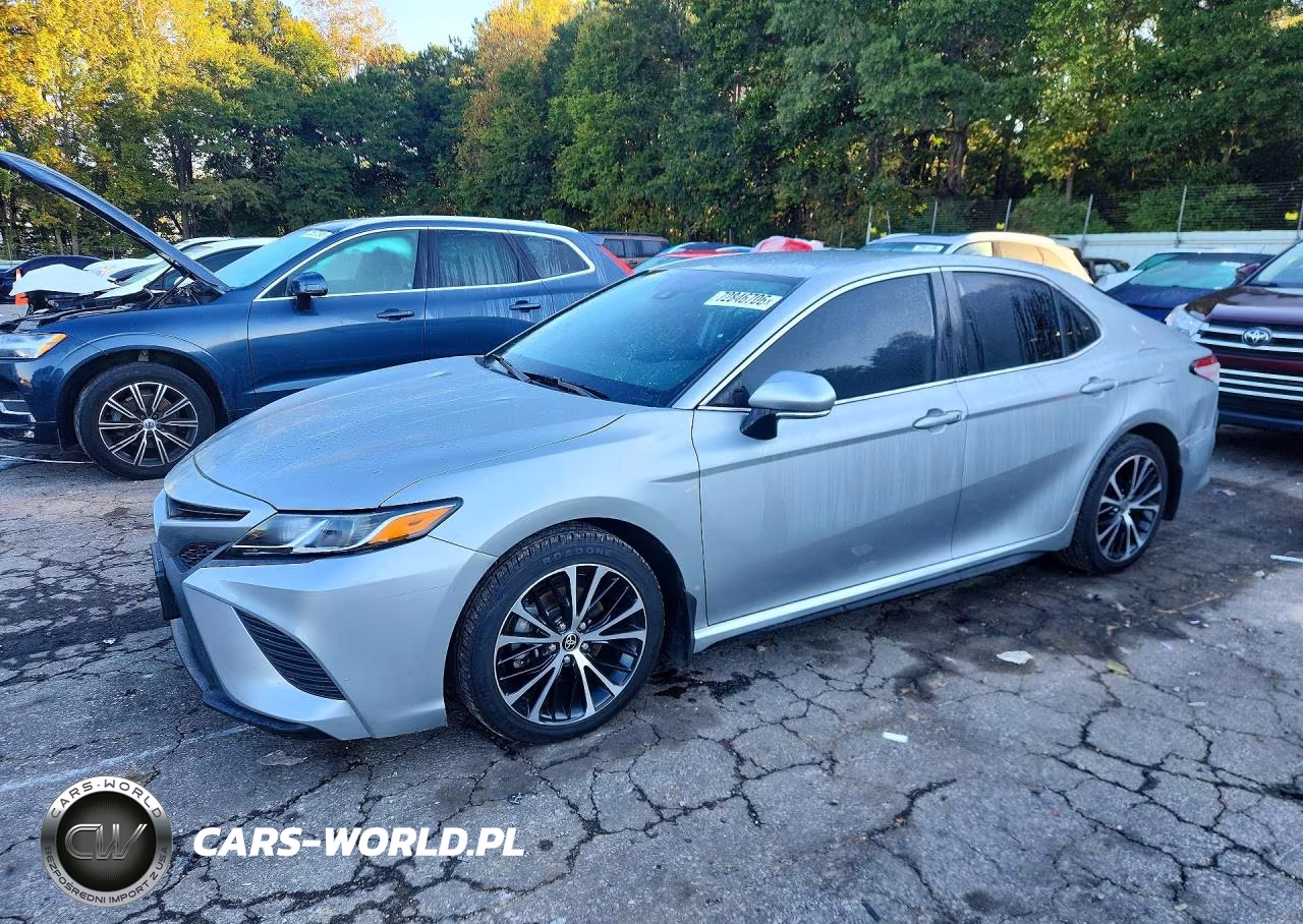 2020 Toyota Camry Se