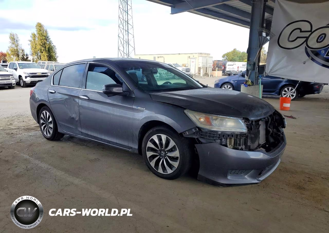 2015 Honda Accord Touring Hybrid VIN:1HGCR6F73FA012996 - 4