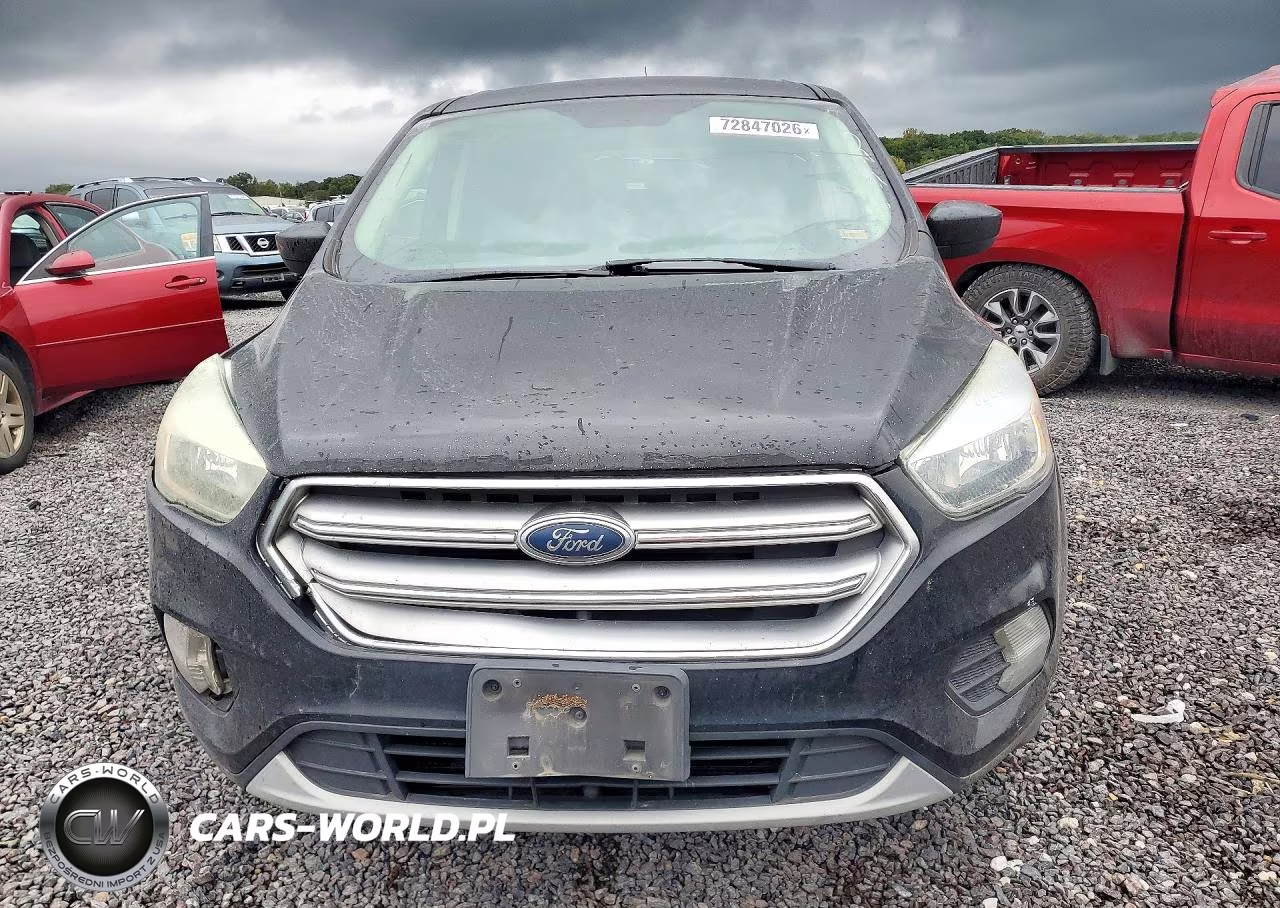 2017 Ford Escape Se VIN:1FMCU0GD6HUB03871 - 5
