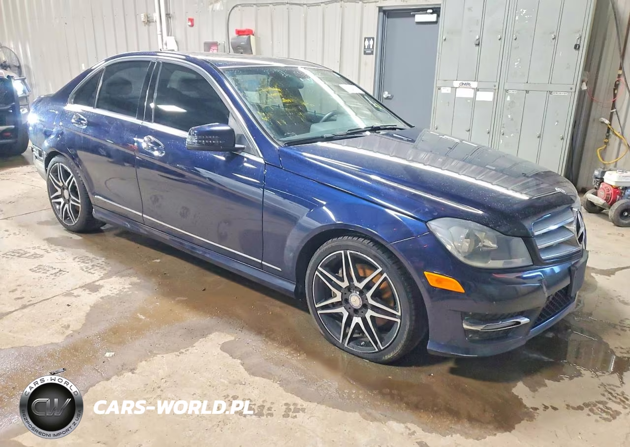 2013 Mercedes-Benz C 300 4Matic VIN:WDDGF8AB2DG130845 - 4