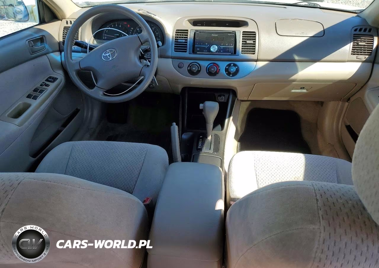 2003 Toyota Camry Le VIN:4T1BE32K03U130752 - 8