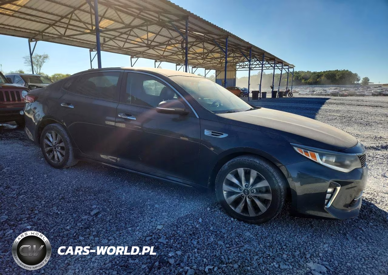 2018 Kia Optima S VIN:5XXGT4L30JG189705 - 4