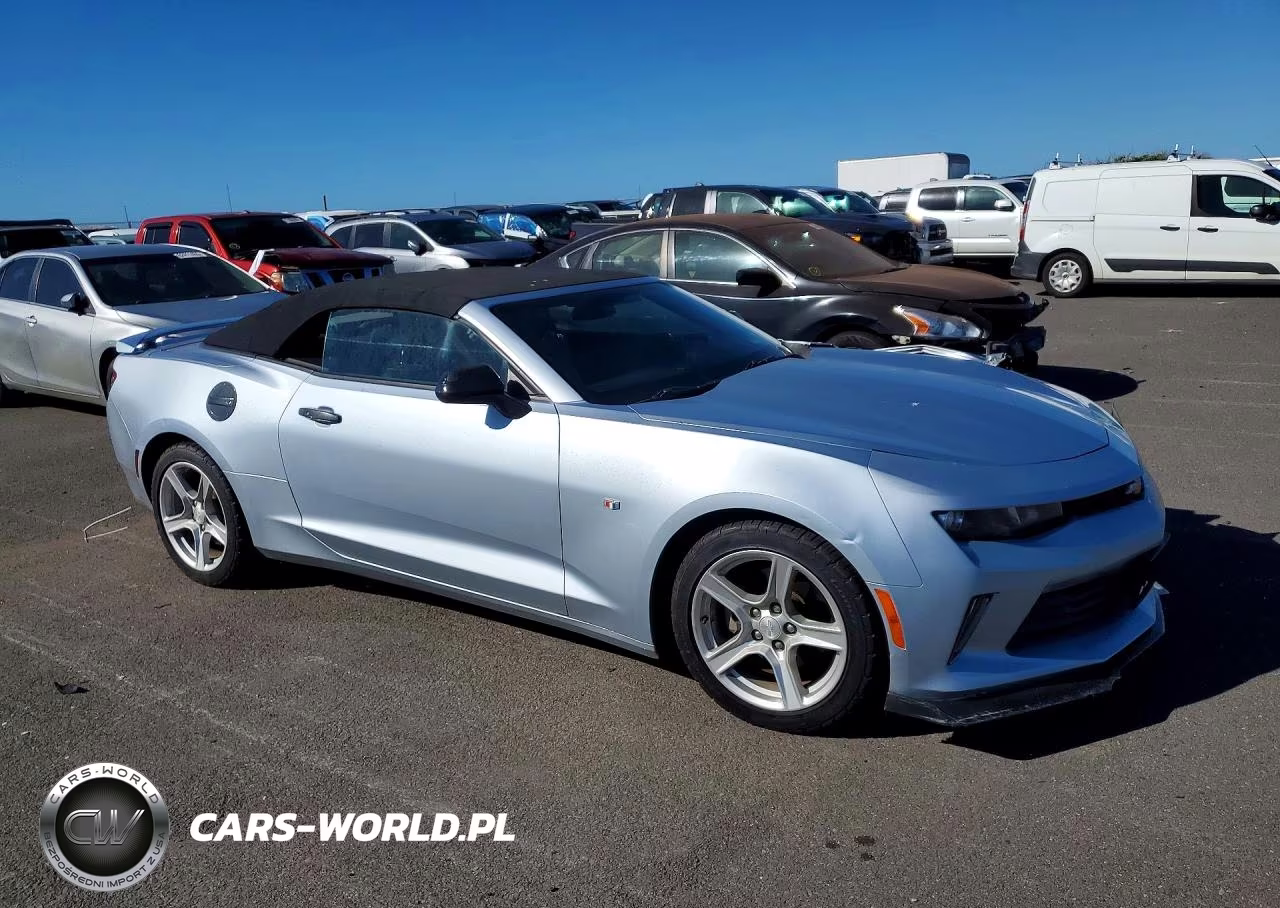 2018 Chevrolet Camaro Lt VIN:1G1FB3DX8J0131880 - 4