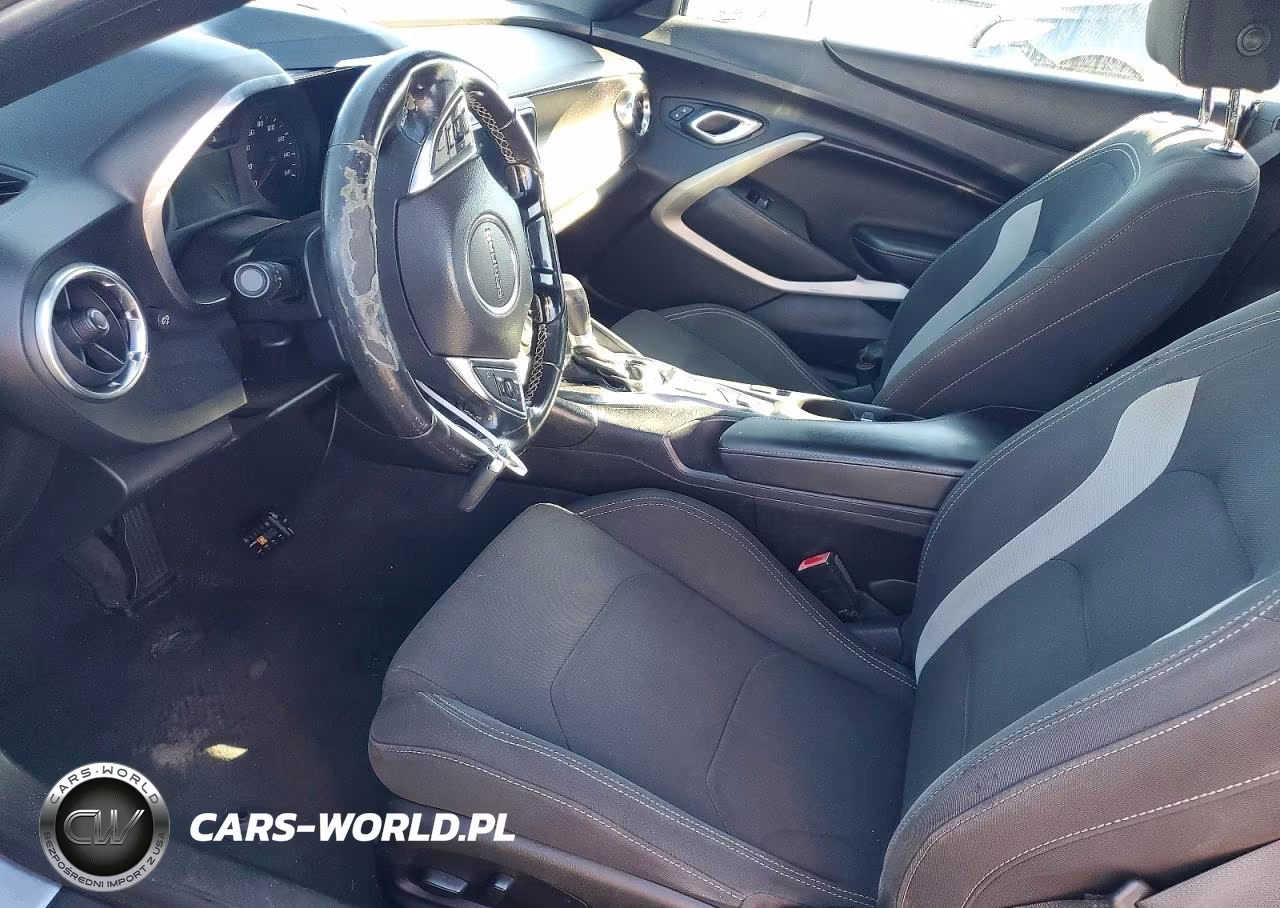 2018 Chevrolet Camaro Lt VIN:1G1FB3DX8J0131880 - 7