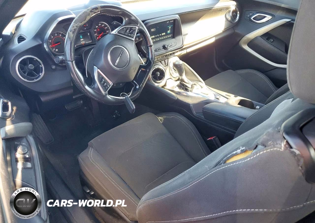 2018 Chevrolet Camaro Lt VIN:1G1FB3DX8J0131880 - 8