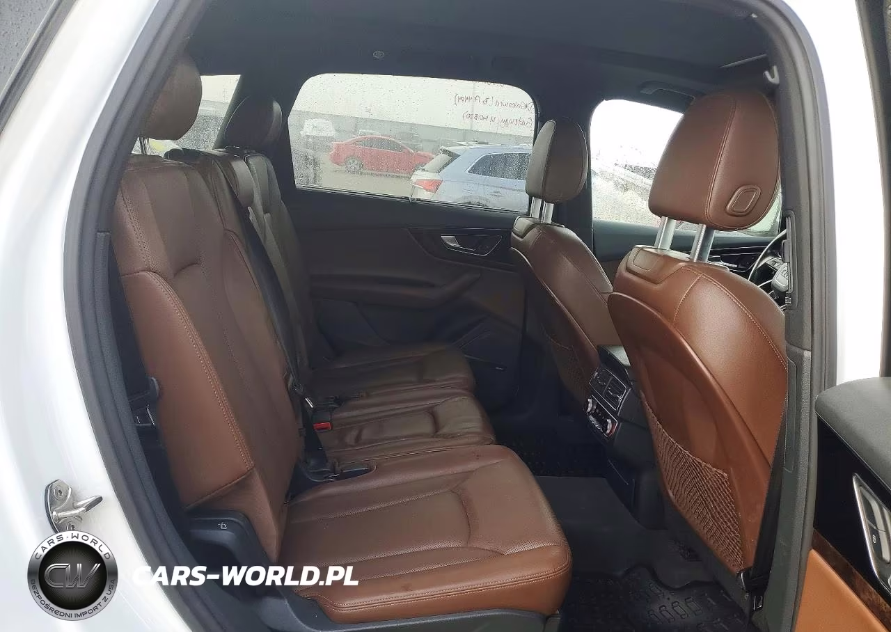 2017 Audi Q7 Prestige VIN:WA1VAAF72HD010685 - 11