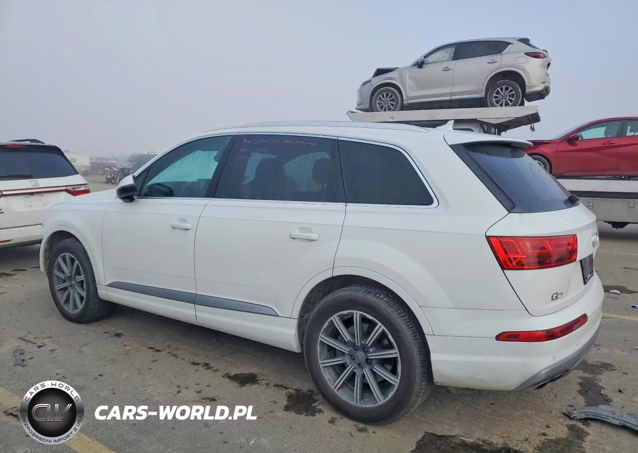 2017 Audi Q7 Prestige VIN:WA1VAAF72HD010685 - 2