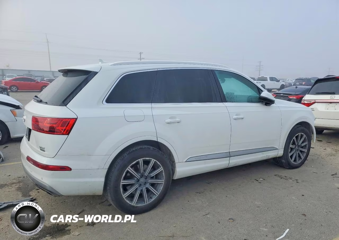 2017 Audi Q7 Prestige VIN:WA1VAAF72HD010685 - 3