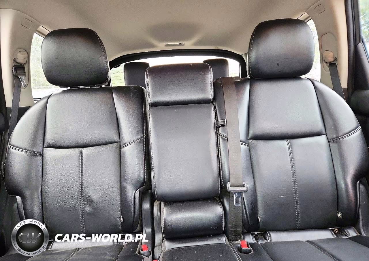 2020 Nissan Pathfinder Sl VIN:5N1DR2CM2LC616329 - 10