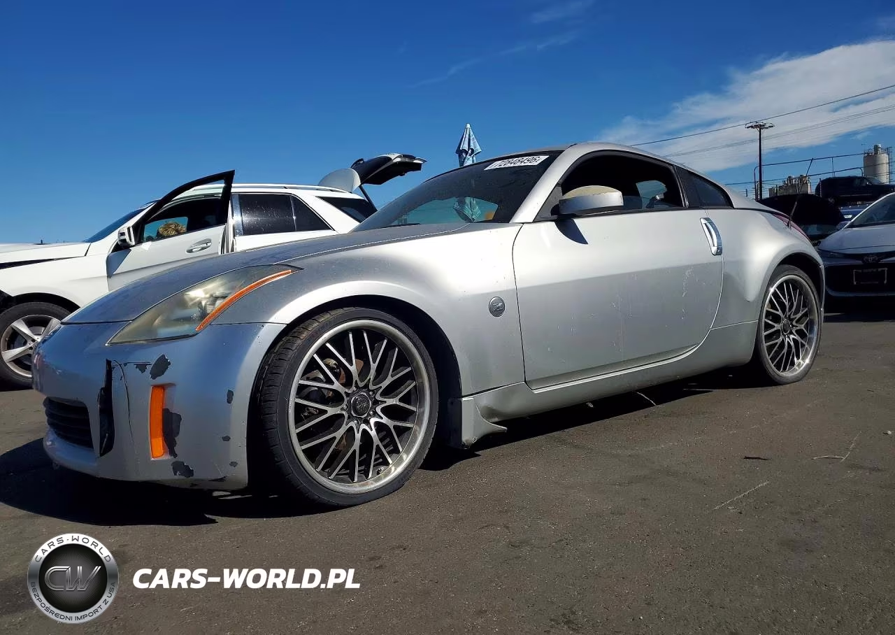 2005 Nissan 350Z Base