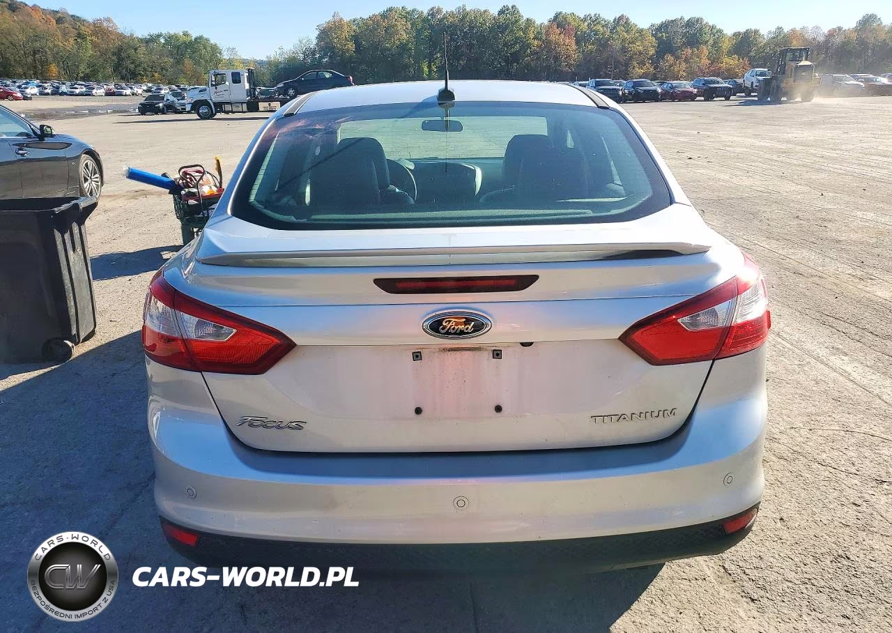 2014 Ford Focus Titanium VIN:1FADP3J24EL346854 - 6