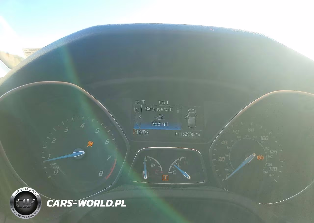2014 Ford Focus Titanium VIN:1FADP3J24EL346854 - 9
