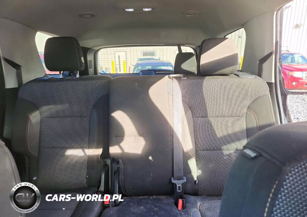 2018 Chevrolet Traverse Ls VIN:1GNEVFKW9JJ276448 - 10