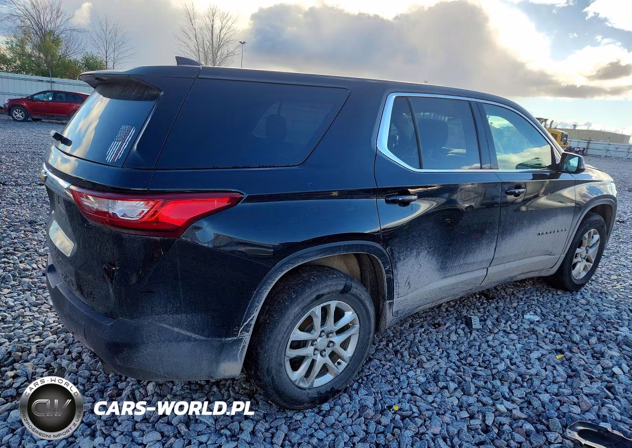 2018 Chevrolet Traverse Ls VIN:1GNEVFKW9JJ276448 - 3