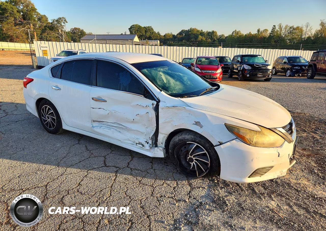 2017 Nissan Altima 2.5 S VIN:1N4AL3AP0HC145368 - 4