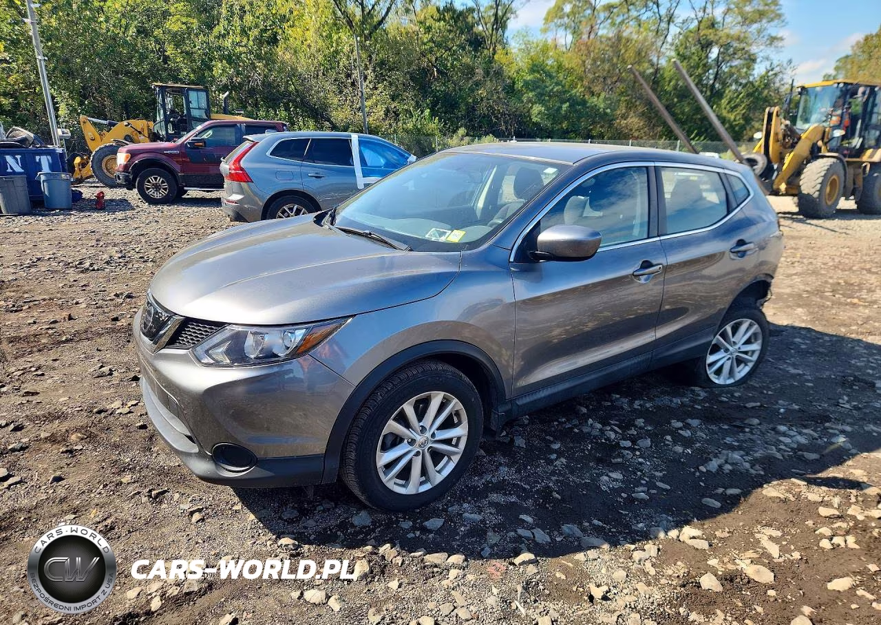 2018 Nissan Rogue – zdjęcie 1 z 13