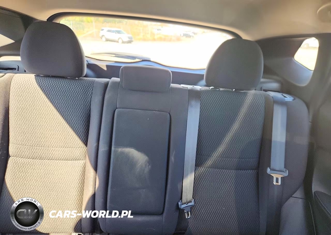 2018 Nissan Rogue VIN:JN1BJ1CR3JW266717 - 10