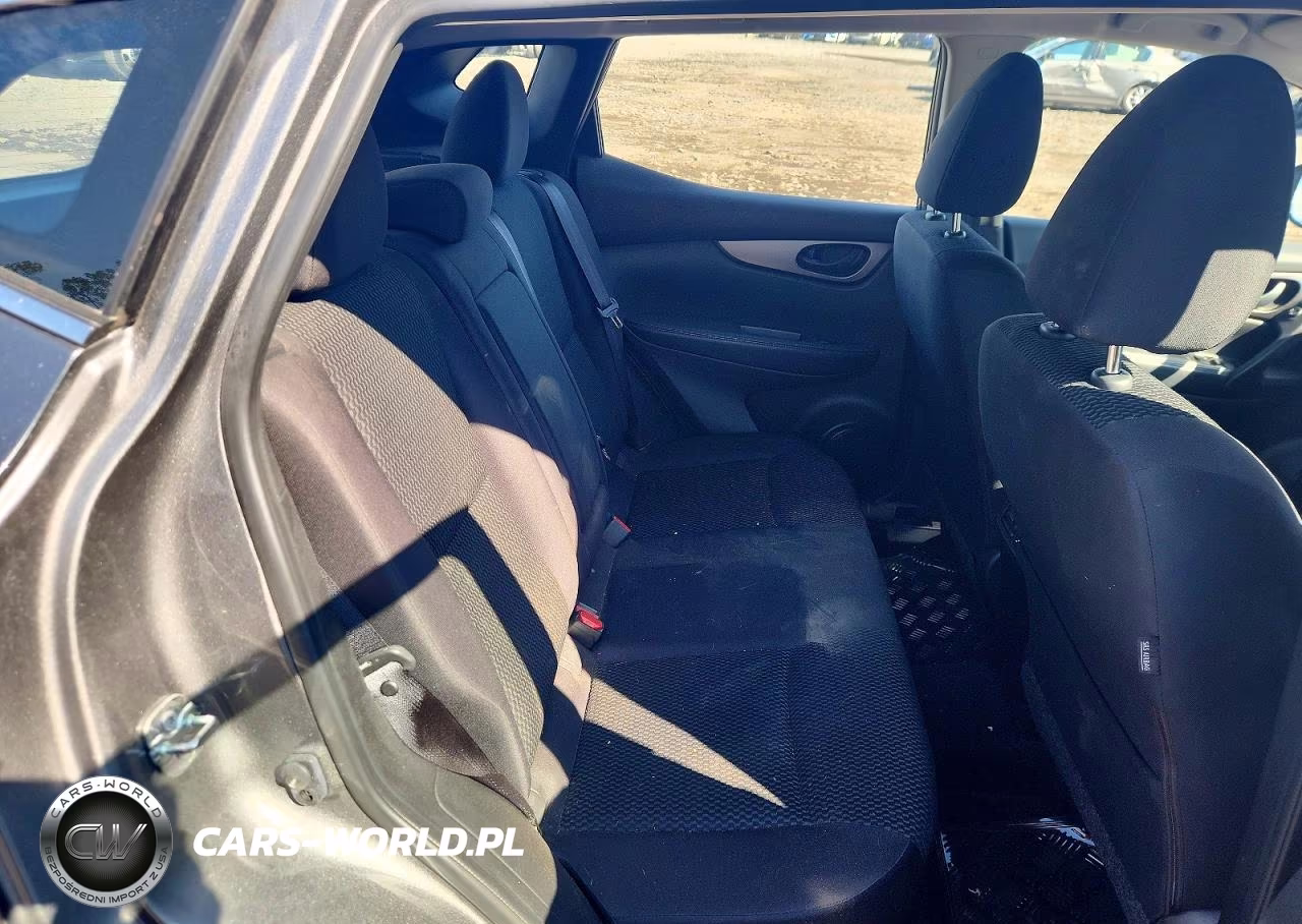 2018 Nissan Rogue VIN:JN1BJ1CR3JW266717 - 11