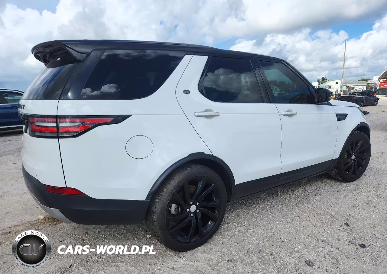 2018 Land Rover Discovery Hse Luxury VIN:SALRT2RV7JA059575 - 3