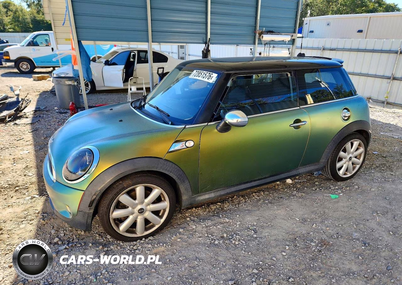 2009 Mini Cooper S VIN:WMWMF73589TW86085 - 1