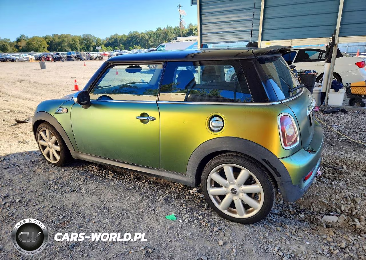 2009 Mini Cooper S VIN:WMWMF73589TW86085 - 2