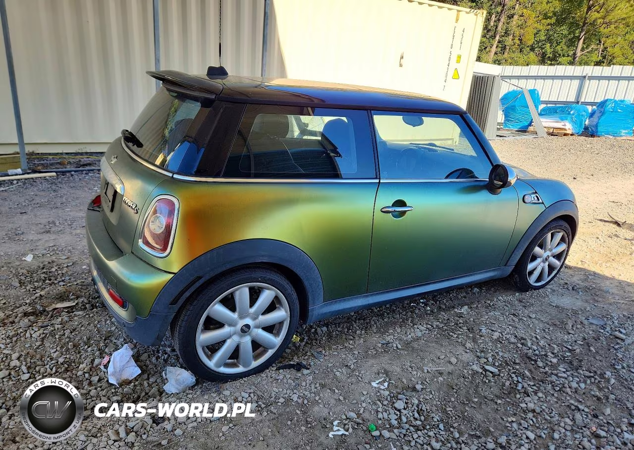 2009 Mini Cooper S VIN:WMWMF73589TW86085 - 3