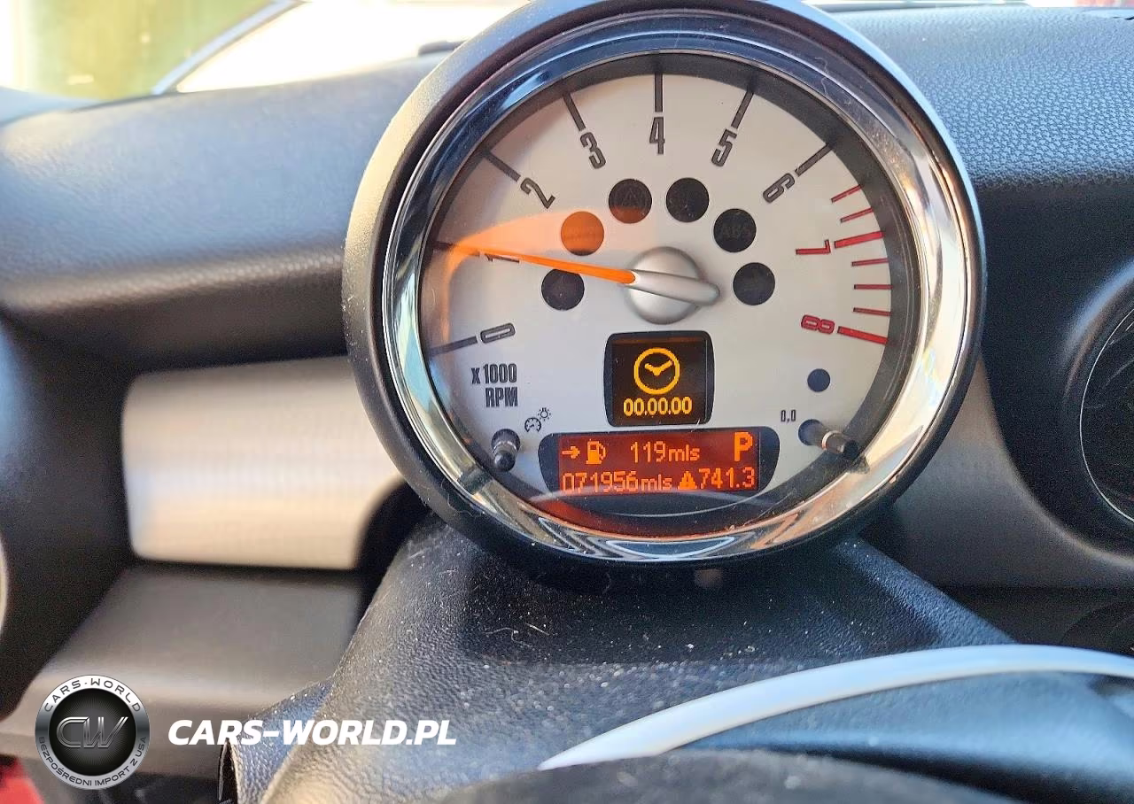 2009 Mini Cooper S VIN:WMWMF73589TW86085 - 9