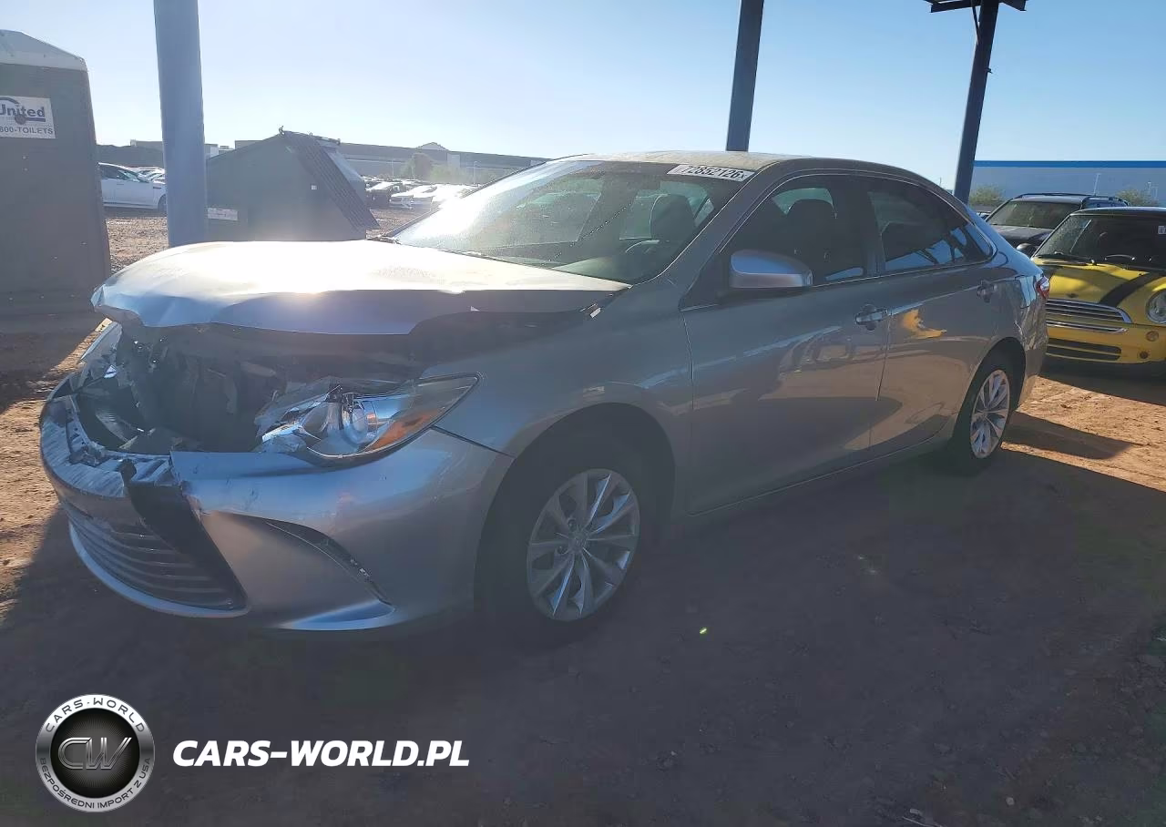 2017 Toyota Camry Le VIN:4T1BF1FKXHU700890 - 1
