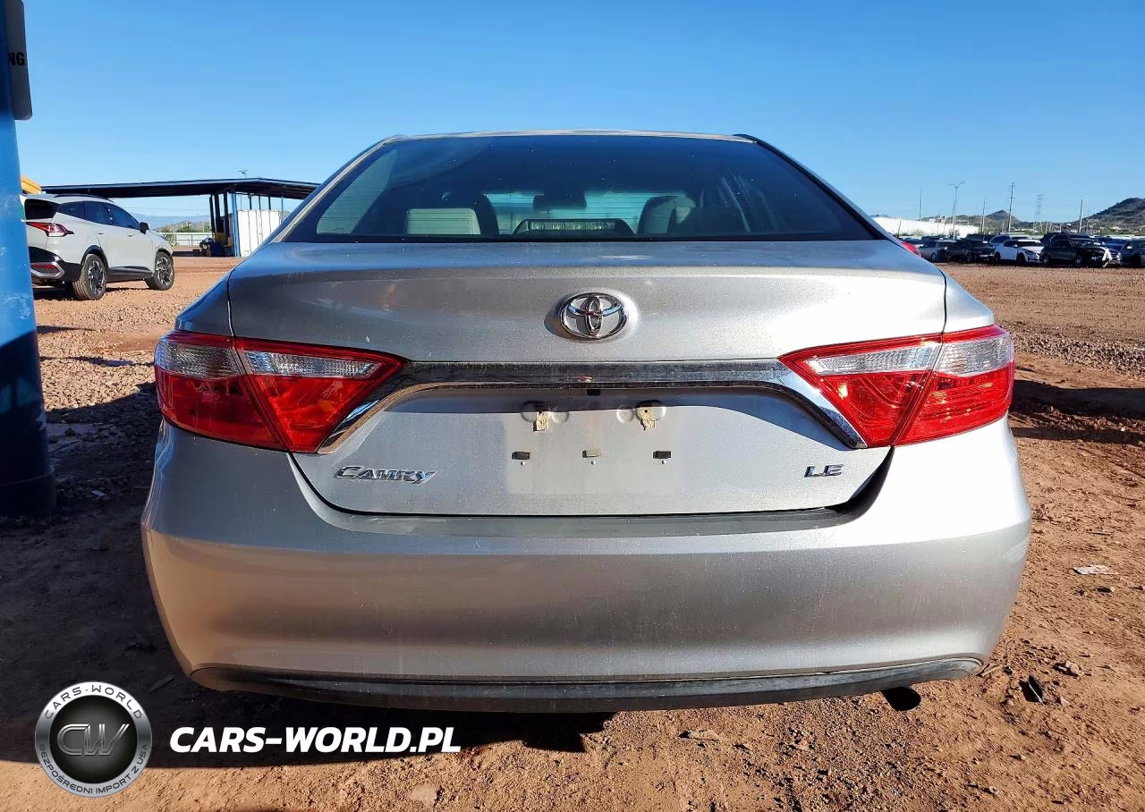 2017 Toyota Camry Le VIN:4T1BF1FKXHU700890 - 6