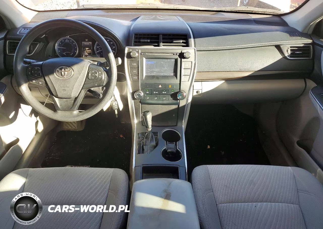 2017 Toyota Camry Le VIN:4T1BF1FKXHU700890 - 8