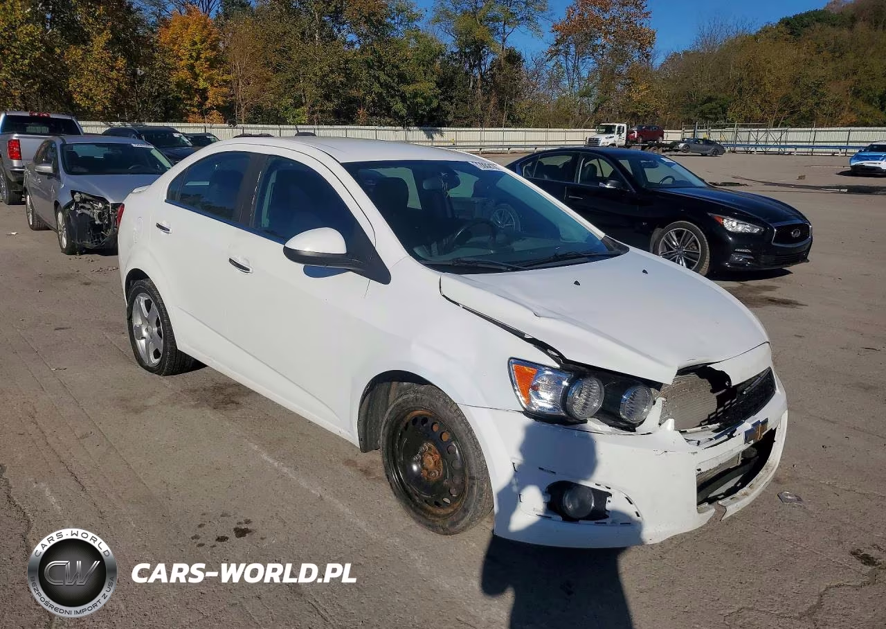 2016 Chevrolet Sonic Ltz VIN:1G1JE5SB8G4144084 - 4