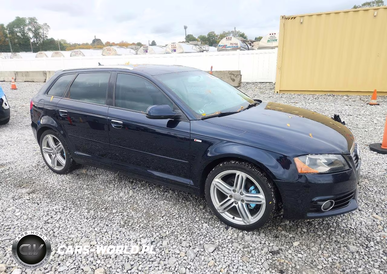 2011 Audi A3 Premium Plus VIN:WAUKJAFM2BA027359 - 4