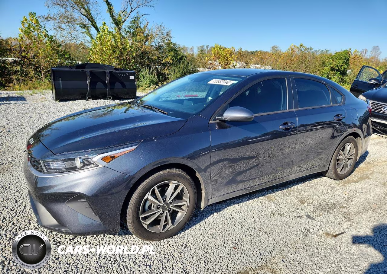 2023 Kia Forte Lxs