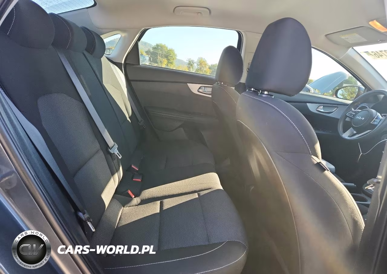 2023 Kia Forte Lxs VIN:3KPF24AD6PE566601 - 10
