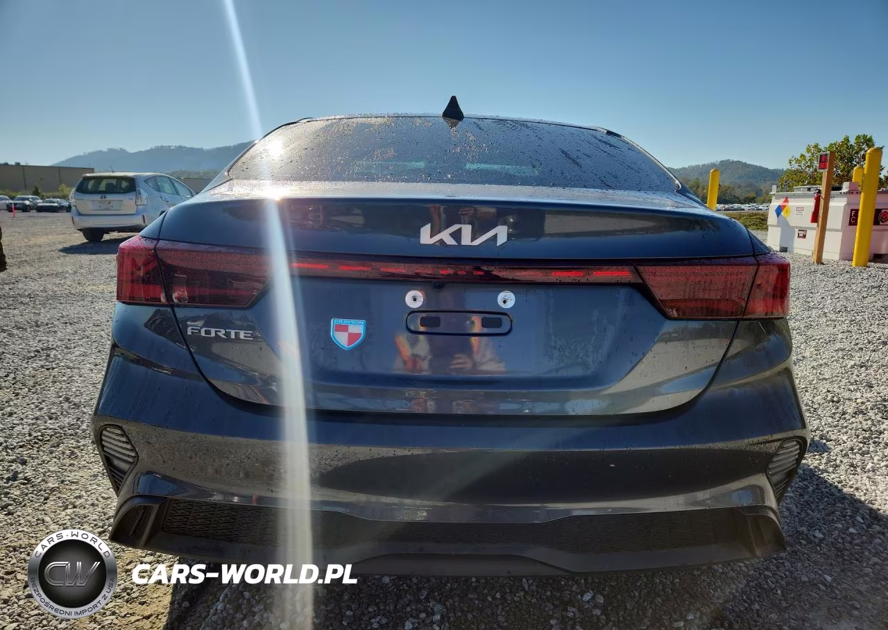 2023 Kia Forte Lxs VIN:3KPF24AD6PE566601 - 6