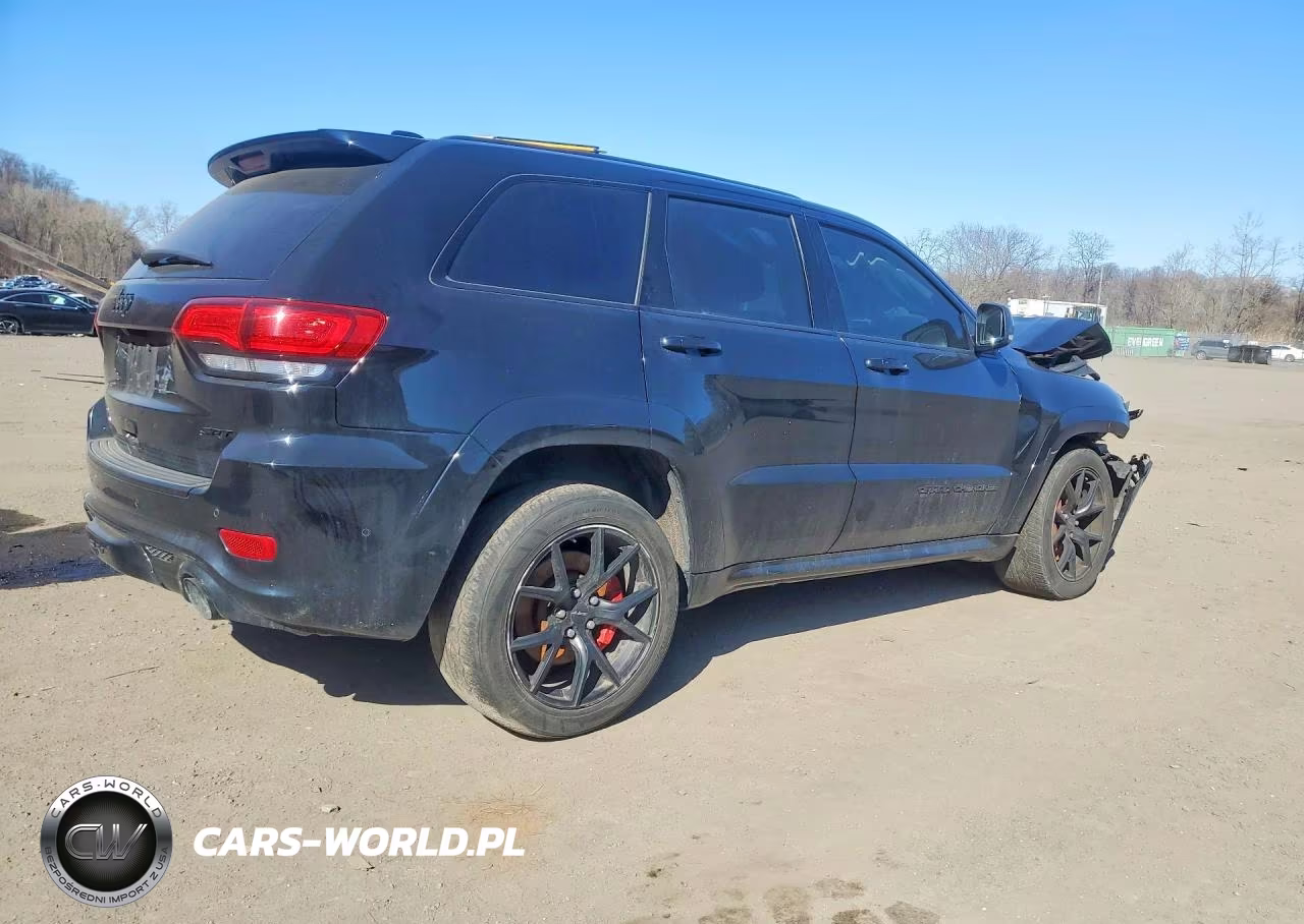 2018 Jeep Grand Cherokee Srt-8 VIN:1C4RJFDJ3JC263805 - 3