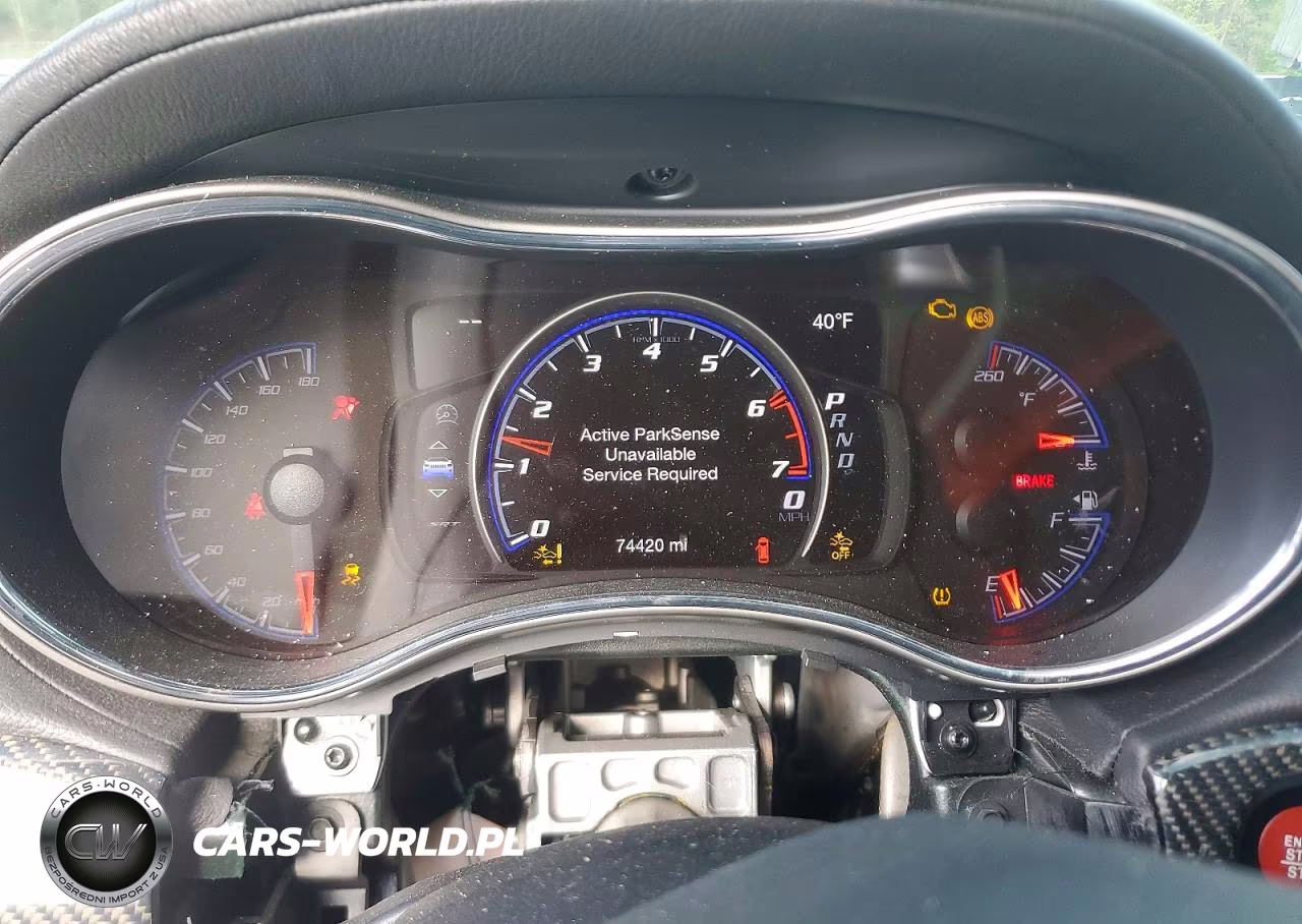2018 Jeep Grand Cherokee Srt-8 VIN:1C4RJFDJ3JC263805 - 9