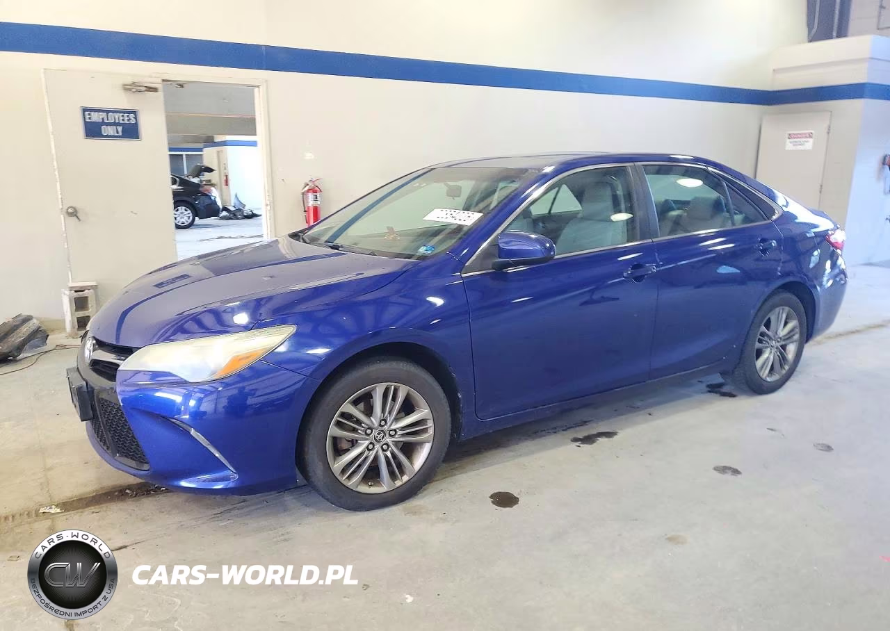 2015 Toyota Camry Se – zdjęcie 1 z 12
