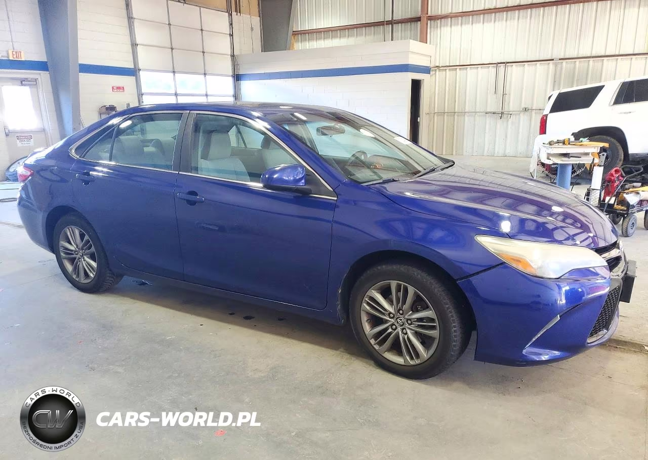 2015 Toyota Camry Se VIN:4T1BF1FK2FU875051 - 4
